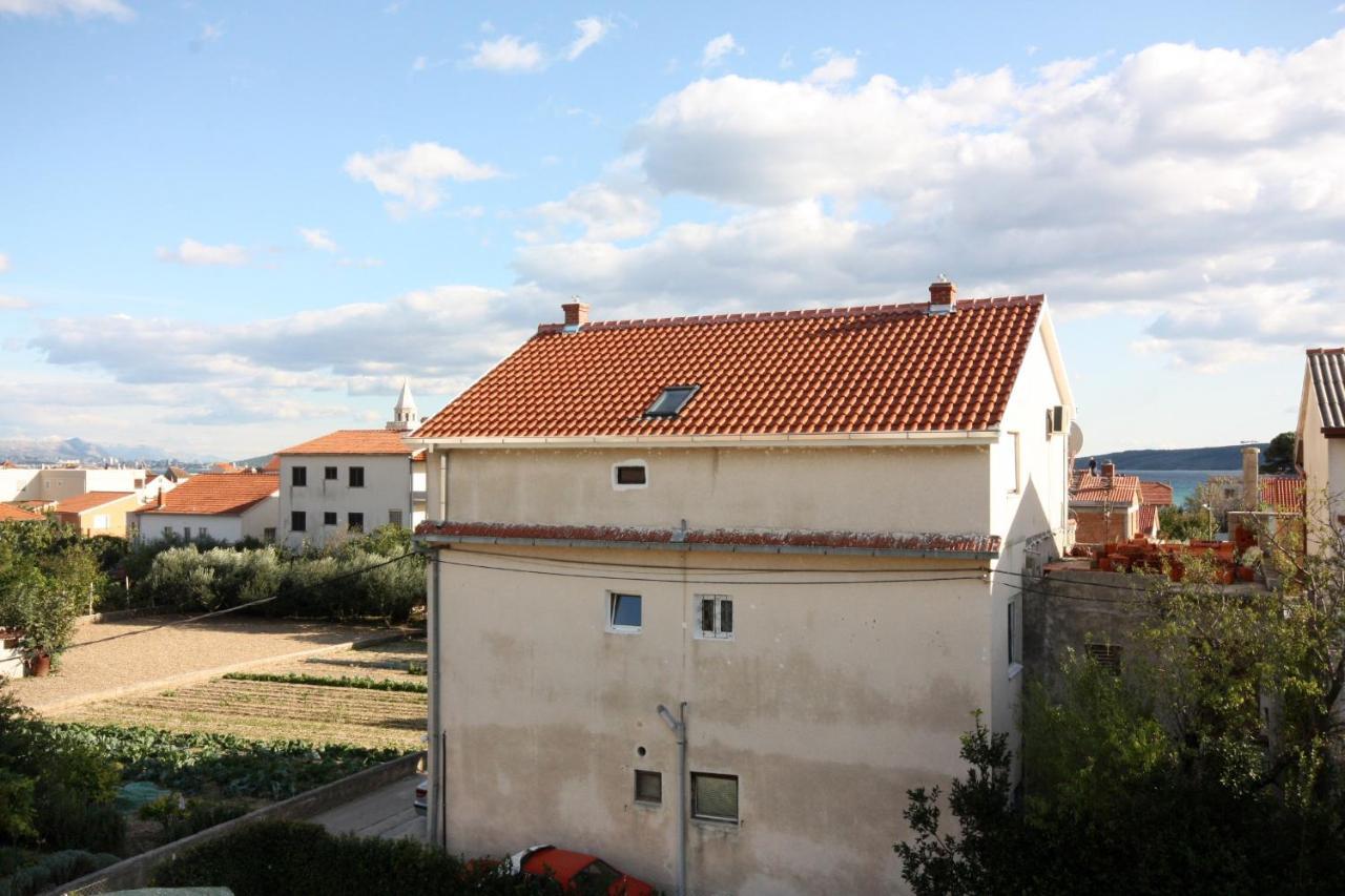 Apartments With A Parking Space Kastel Stafilic, Kastela - 5219 Exteriér fotografie